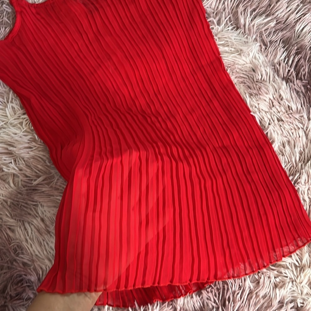 IKY Me Red Sheer Pleaded Top - Picture 6 of 9